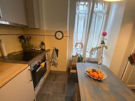 Beautiful apartment with character - Photo 5