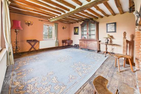 4 bedroom semi-detached house to rent - Photo 2