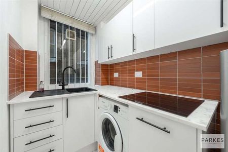 Alexandra Court, Queens Gate, London, SW7 - Photo 4