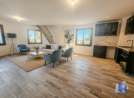 Location Appartement 4 pièces 89m² VITROLLES 13127 - Photo 2