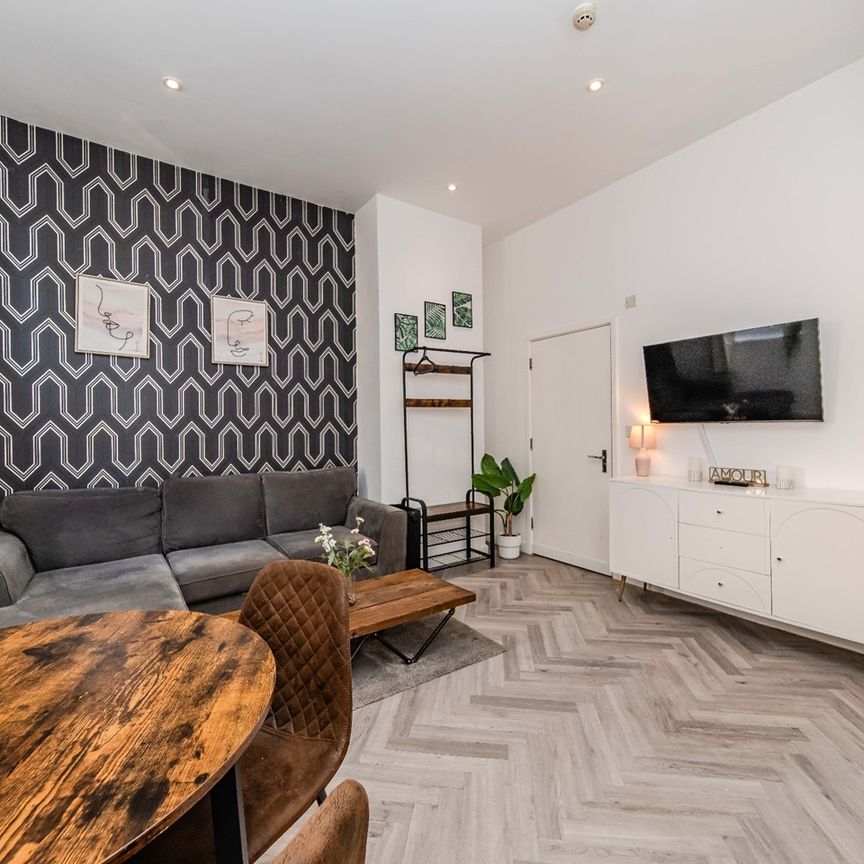 1 Bed Flat, Osmond Road, BN3 - Photo 1