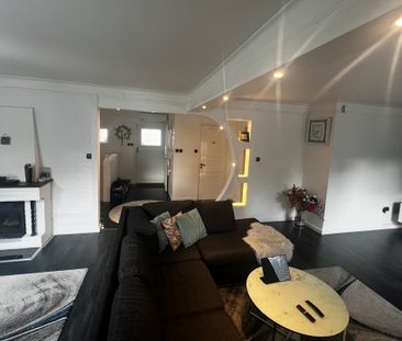 Kyrkvärdsvägen, Tumba - Photo 3