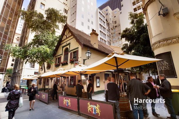 Iconic Melbourne Laneway (Electricity & Water usage included) - Photo 1