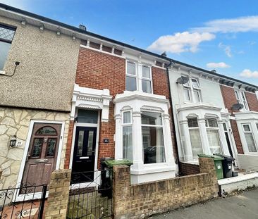 3 bedroom terraced house to rent - Photo 3