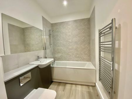 Peterborough - Photo 5