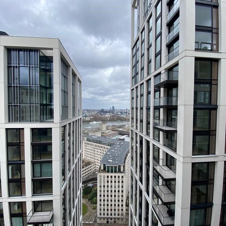 Casson Square, Southbank Place, London - Photo 1