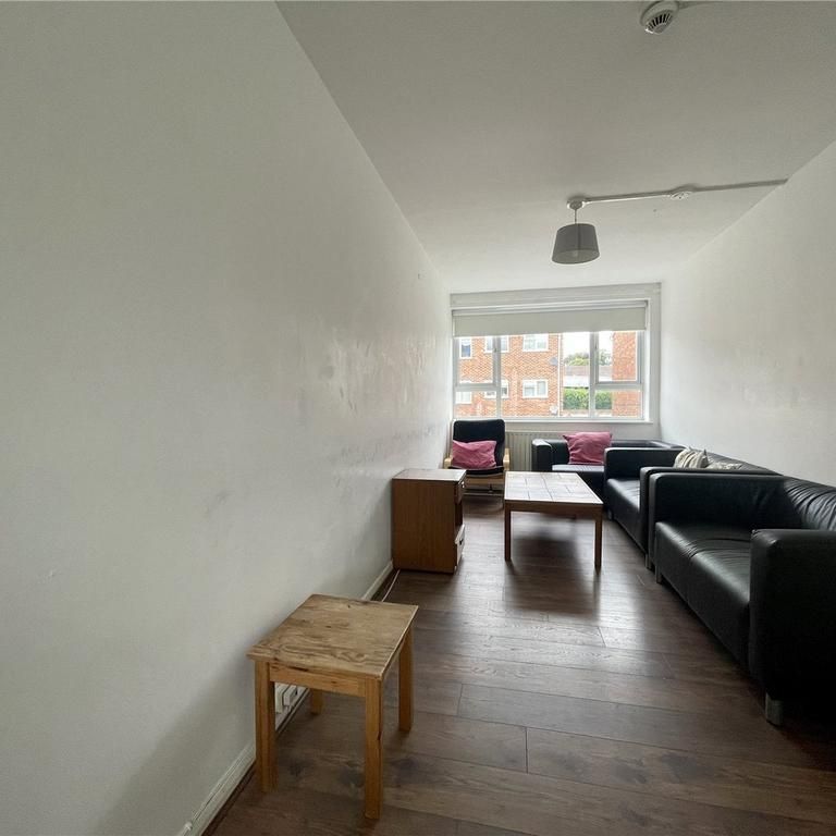 5 bedroom terraced house to rent - Photo 1