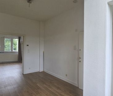 Appartement te huur in Ukkel voor € 990 met 1 slaapkamer - Photo 5