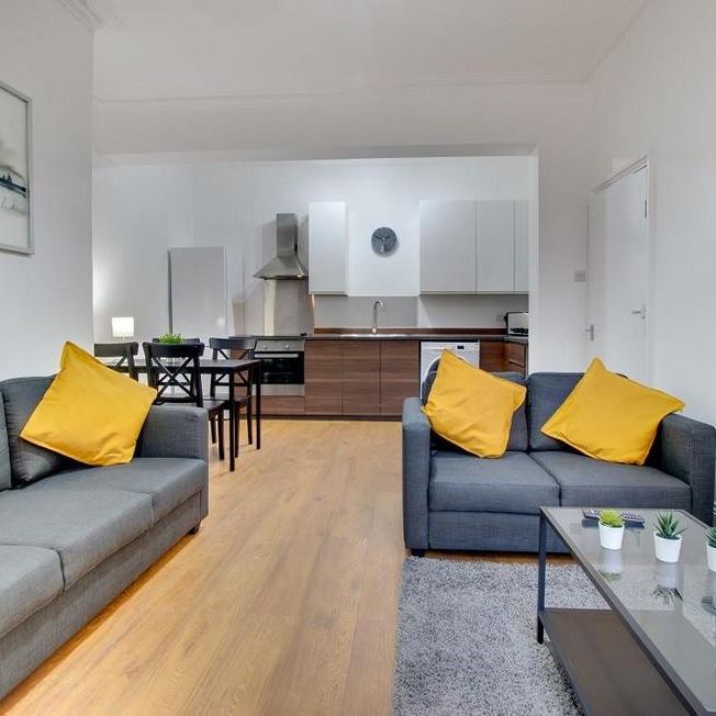 3 bedroom apartment to rent - Photo 1