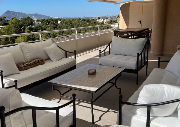 Luxurious apartment with fantastic views for long term rental, Altea