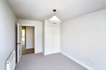 2 Bed Flat, Underhill Road, SE22 - Photo 3
