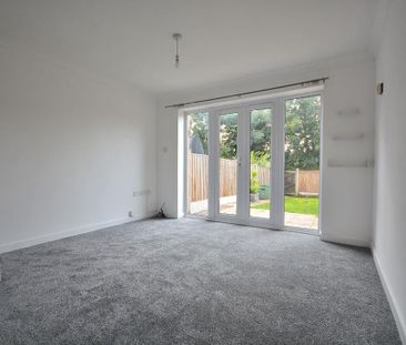 2 bedroom townhouse to rent - Photo 2