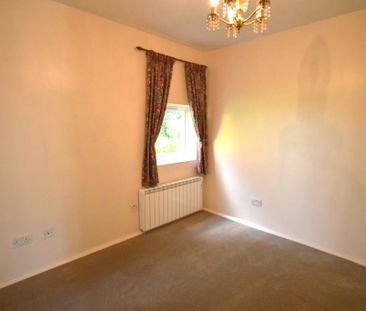 2 Bedroom Flat / Apartment - Winton Hill, Stockbridge - Photo 5