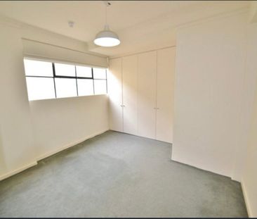 Fitzroy - Photo 1