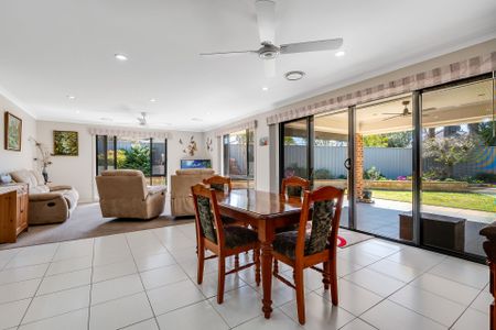 Stunning Family Home in Thurgoona with an additional space for your CARAVAN OR TRAILER! - Photo 3