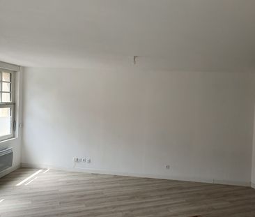 Location Appartement 2 pièces 50m² VALENCIENNES 59300 - Photo 5