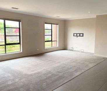 THIS PROPERTY FEATURES: - Photo 2