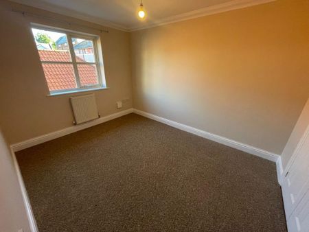 3 bedroom terraced house to rent - Photo 4