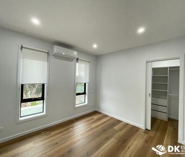 Stunning Townhouse in Albion - Photo 6