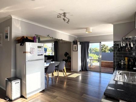3-bedroom family home in quiet location - Photo 5
