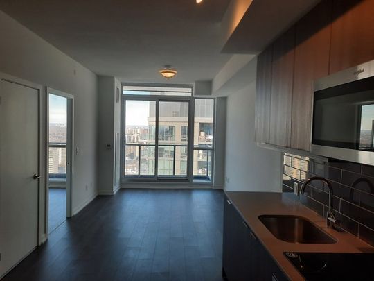 One plus den condo for rent in Norh York - Photo 1