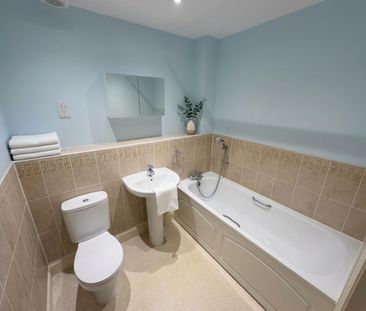 2 bedroom flat to rent - Photo 6