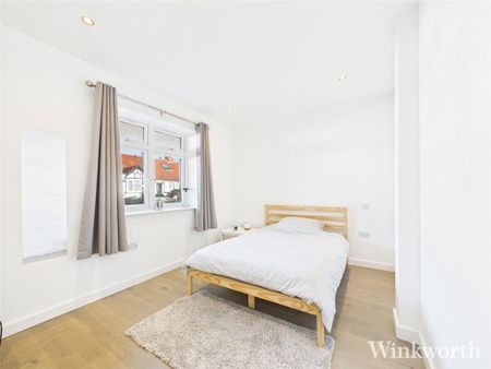 3 bedroom apartment to rent - Photo 5