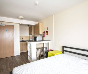 Wimborne Road, Bournemouth, Dorset, BH9 - Photo 6