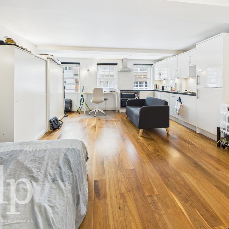 Studio to rent - Photo 1