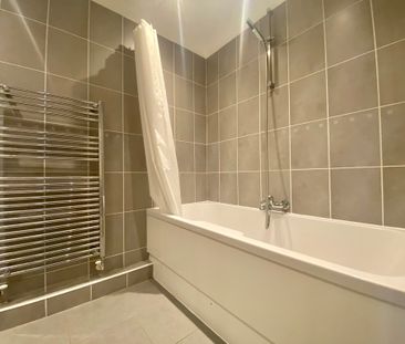 Penn Hill Avenue, Poole - Photo 6