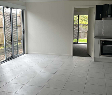 1/9 Mount Emerald Street,PARK RIDGE - Photo 2