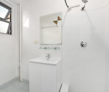 Convenient Inner-West Living in Summer Hill - Photo 5