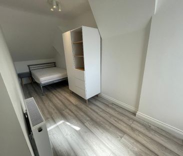 6 bedroom terraced house to rent - Photo 1