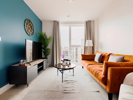 One Bedroom Apartment - Photo 3