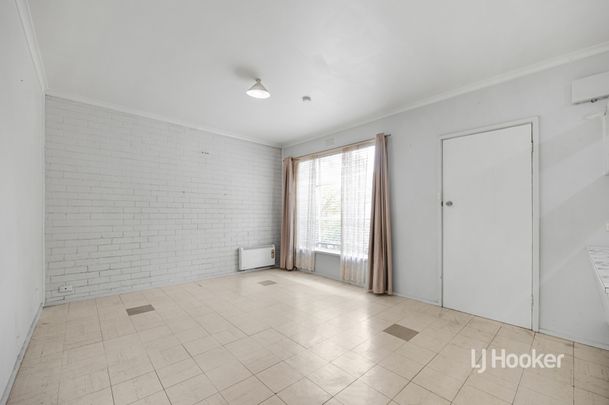 1/7 Parker Street, Werribee VIC, Belconnen - Photo 1