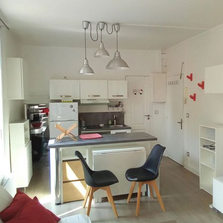 Location Appartement 1 pièces 26 m2 à Ivry-sur-Seine - Photo 4