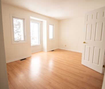 For Lease - 73 Longshire Circle, Barrhaven, Ontario - Photo 4