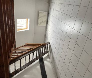 Location Appartement 2 pièces 25m² - Photo 4