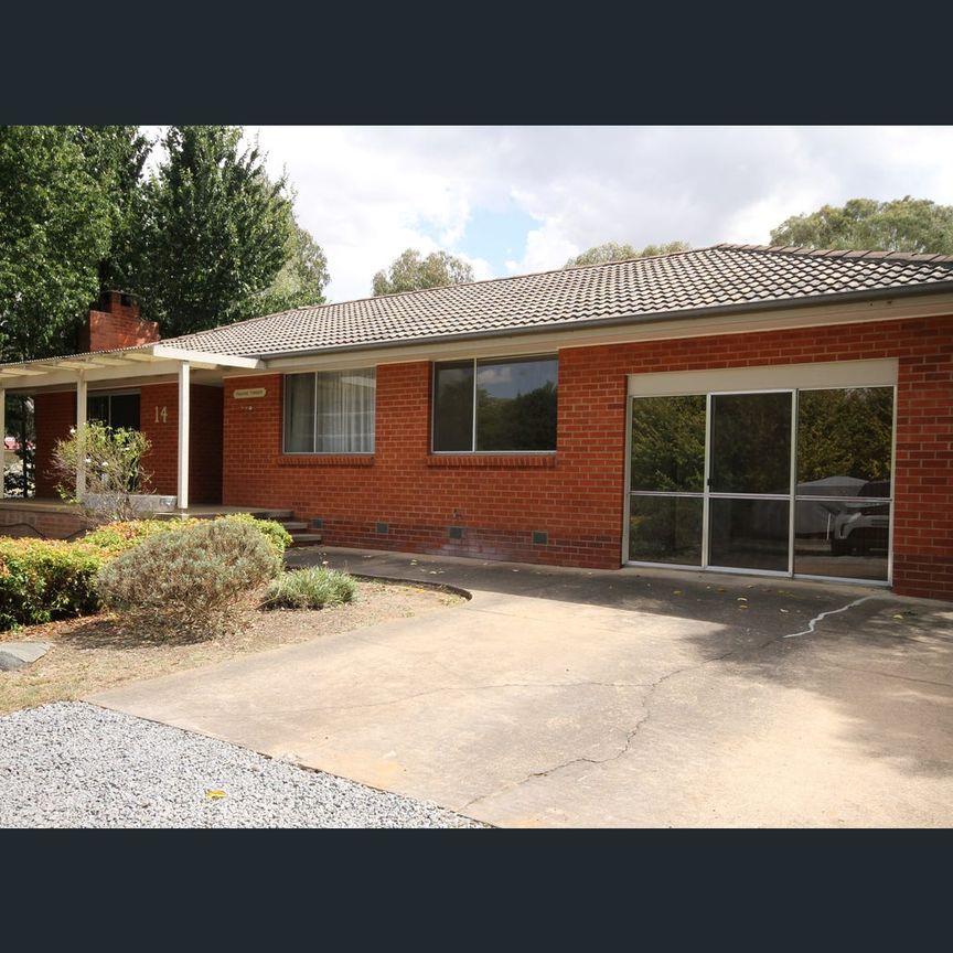 14 Camp St, Murrumbateman, NSW 2582 - Photo 1