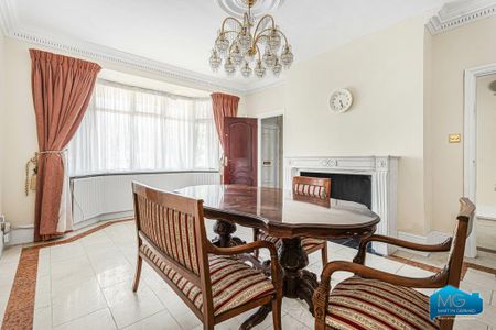 6 bedroom detached house to rent - Photo 2