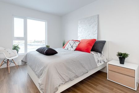 1065 Des Francs-Bourgeois Street, Boisbriand, QC - Photo 5