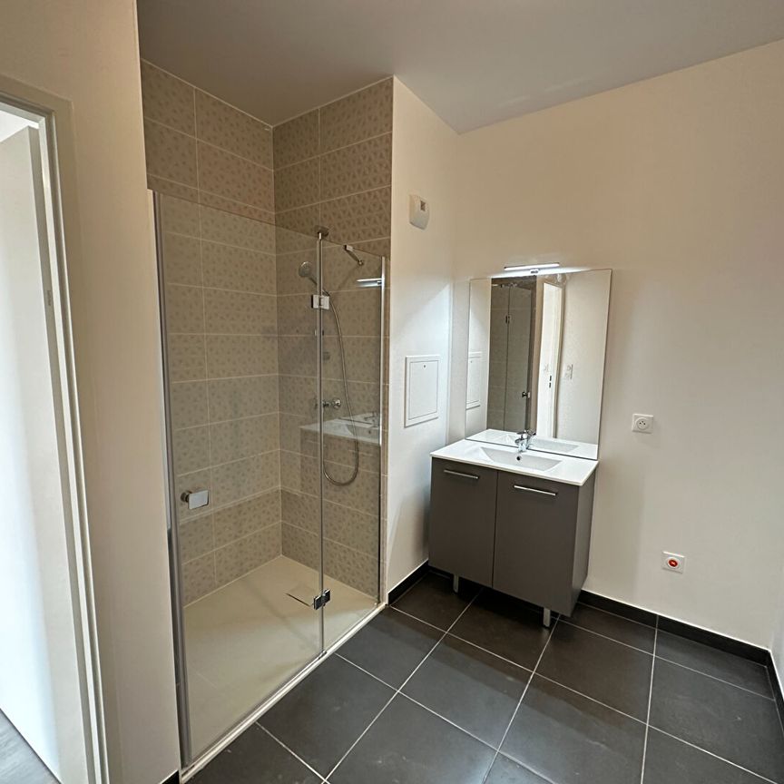 Location Appartement 3 pièces 70m² - Photo 1