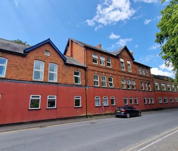 3 bed flat to rent in Belvedere Court, North Street - Photo 1