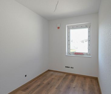6635 - Stilvoll Wohnen im Neubau – Lichtdurchflutete 2,5-Zimmer-Woh... - Photo 5