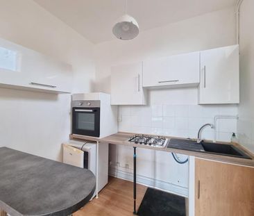 Location Appartement 2 pièces 39m² TOURS 37000 - Photo 2