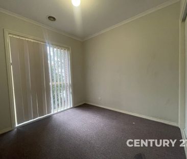 Three Bedrooms, Room to Settle - Photo 3