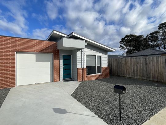 4A McLaren Avenue Lucknow VIC - Photo 1