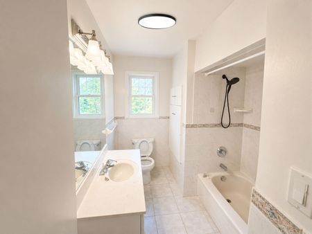 For Lease - 135 Libby Boulevard, Richmond Hill, Ontario - Photo 4