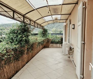 Location Appartement 4 pièces 81m² LA ROQUETTE SUR SIAGNE 06550 - Photo 5