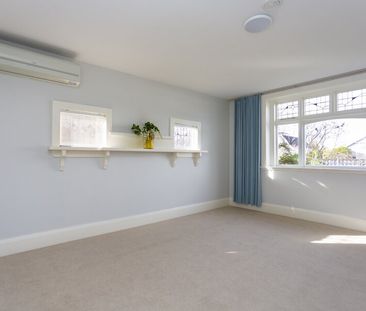 Spacious 3 Bedroom Family Home. - Photo 6